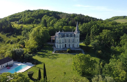 Clairac House | Château LENA private chateau with panoramic views, stunning park and pool!