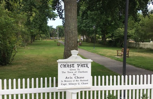 Chatham Apartment | Chatham Village - Lovely 2 bedroom apartment in the antique home