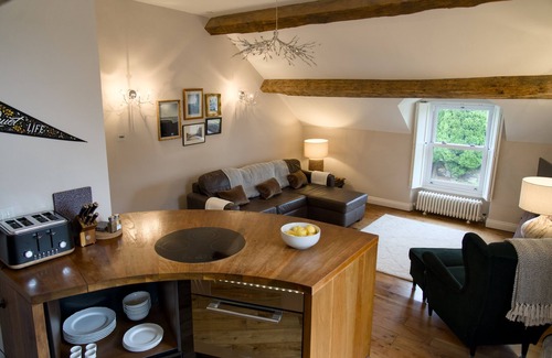Baslow Apartment | Chatsworth Apartment No 5 - Sleeps 4