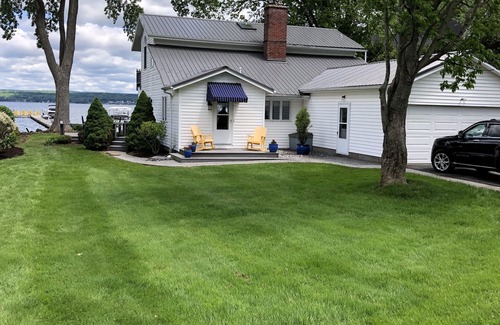 Mayville House | Chautauqua Lake, NY Family Friendly Lake Front Home