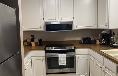 Fairfield Bay Condo | Check us out! Great Fall rates at 99.00 a night.