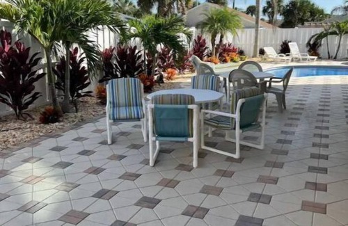 New Smyrna Beach House | Cheerful 1 Bedroom 250 ft. from the Ocean