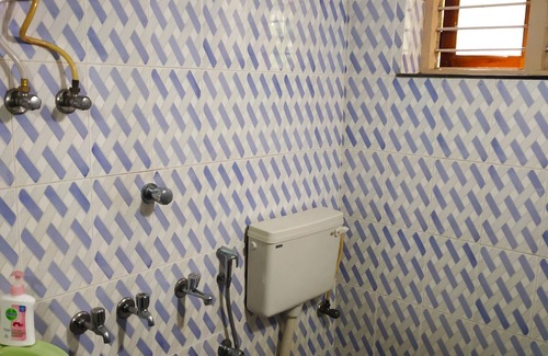 Neyyattinkara House | Cheerful 2-bd house near Trivandrum city.