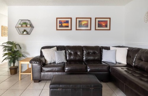 Wetmore House | Cheerful 3 bedroom 2 bath with large backyard