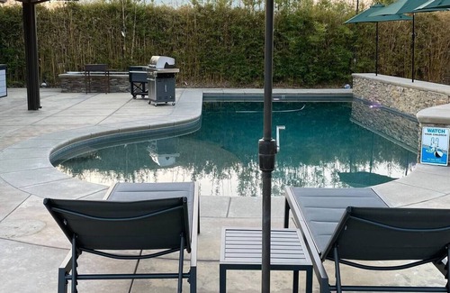 Greenacres House | Cheerful 4-bedroom home with pool