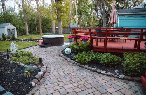 Rochester House | Cheerful Garden Oasis