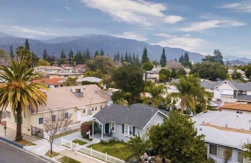Monrovia House | Cheerful Studio Monrovia Old Town/Pasadena/COH