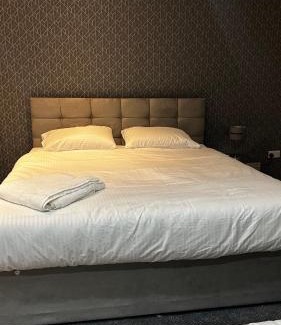 Manchester Hotel | Cheetham hill
