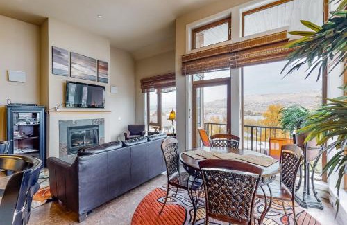 Chelan Apartment | Chelan Resort Suites: The Penthouse Suite (#412)