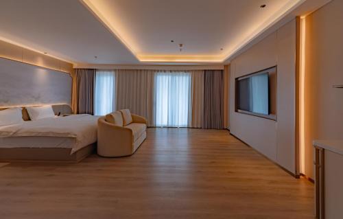 Mang Yang Hotel | CHENG SHUANG PHOENIX HOTEl凤凰成双酒店