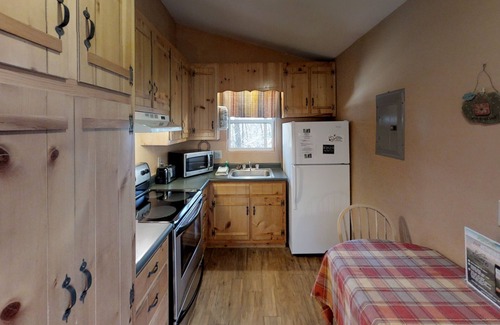Sautee Nacoochee Cabin | Cherokee Ridge 6 - The Perfect Little Pet Friendly Getaway
