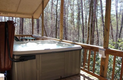 Sautee Nacoochee Cabin | Cherokee Ridge 7 – 3rd Night Free! See Details Below