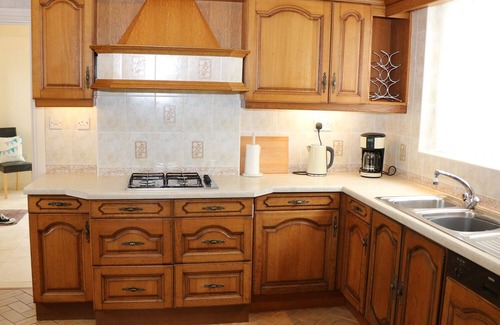 Palterton House | CHERRY FIELDS, pet friendly, with a garden in Bolsover