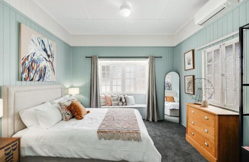 Toowoomba House | Cherry Tree Cottage! CBD Magic!