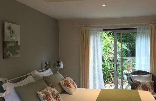 West Pennard Bed & Breakfast | Cherrybrook