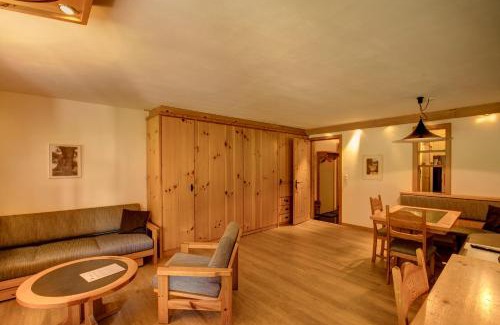 Silvaplana Apartment | Chesa Munteratsch 1-Zimmerwohnung 107 Typ B