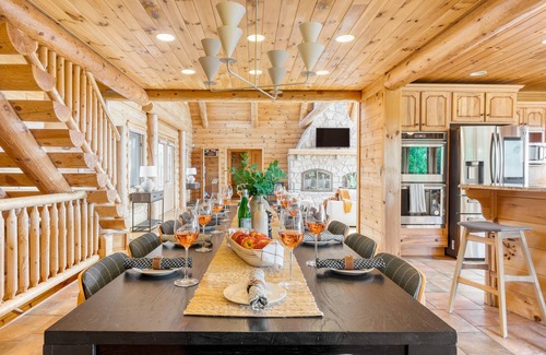 Hillsdale Cabin | Chester by AvantStay | Amazing Views, Secluded Home, A True City Escape!
