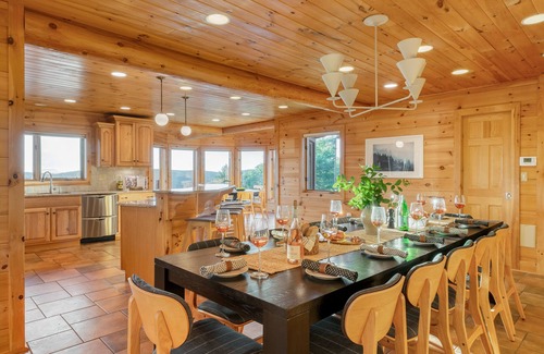 Hillsdale Cabin | Chester by AvantStay | Amazing Views, Secluded Home, A True City Escape!