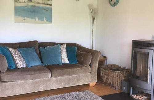 Tan-y-groes Apartment | Chestnut,1 bedroom loft apartment with wood burner