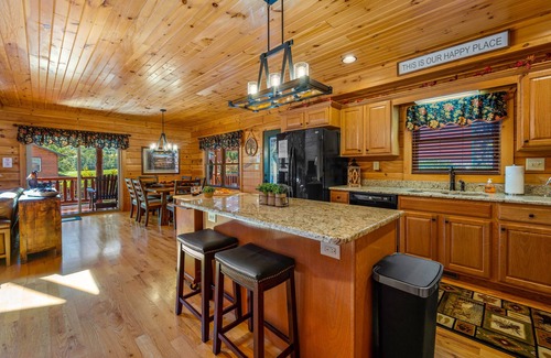 Maggie Valley Cabin | Chestnut Lodge ~ Fall Color ~ New Cabin by Willow Tree Cabins