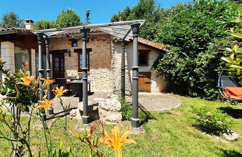 Saint-Jean-de-Cole Villa | Cheval d'Or Villa 'Amoureux' + Soirée Gourmandise