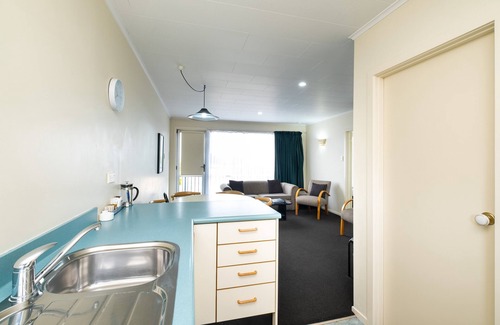 Taupo Hotel | Chevron Motel