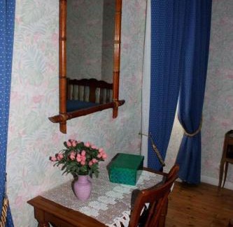 Mesnac House | Chez Germaine