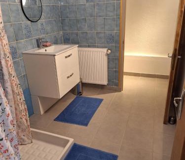 Recoules-d'Aubrac House | Chez Louise et Léon