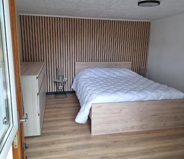 Recoules-d'Aubrac House | Chez Louise et Léon