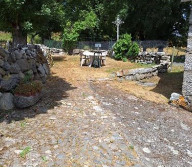 Recoules-d'Aubrac House | Chez Louise et Léon