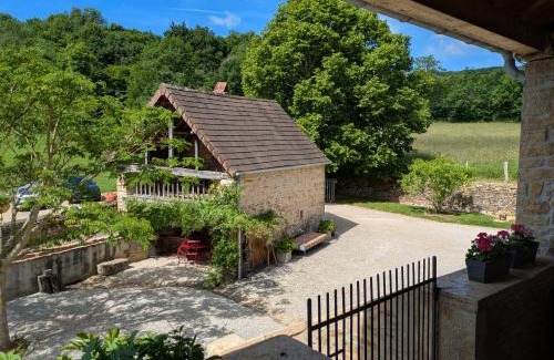 Burnand House | Chez Max et Juliette - Charmante maison familiale en bordure de forêt
