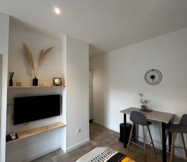 Bollene Apartment | Chez Sam & Nico