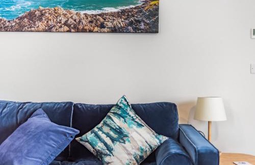 Crantock House | Chi Gwynn