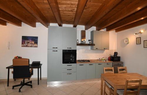 Chiari Apartment | Chiari trilocale nel centro città