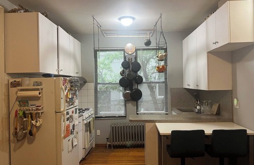 Queens Apartment | Chic 1 Bedroom in Prime Astoria