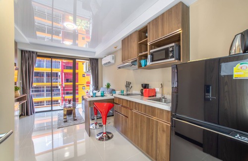 Nai Harn Apartment | Chic 1BR Steps to Nai Harn Beach S609