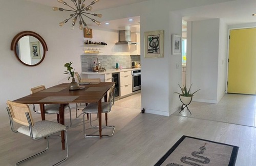 Sunrise Villas Condo | Chic, 2-bedroom condo with MCM design and premium finishes in South Palm Springs