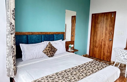 Bedla Villa | Chic 3-bedroom villa with WiFi, AC in peaceful Badi Area