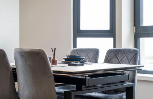 Portrush Apartment | Chic 37 West Luxury apt - Portrush