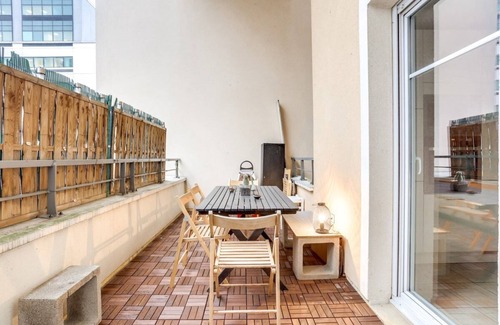 Bobigny Apartment | Chic Apart With Terrace and Parking