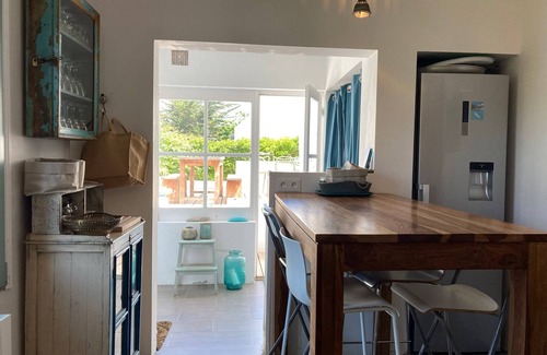 Sauzon House | Chic boho villa in Sauzon with sea view and wifi