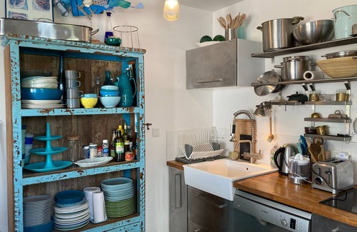 Sauzon House | Chic boho villa in Sauzon with sea view and wifi