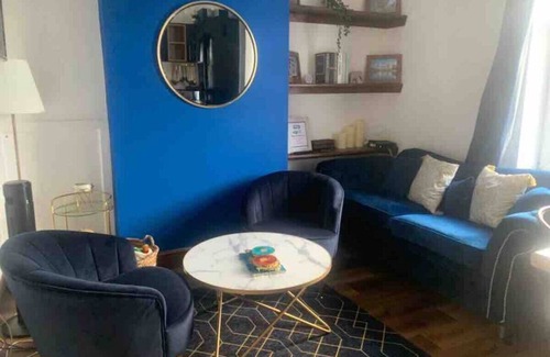 Grangetown Apartment | Chic Chambers | City Centre | Long Stay %