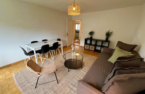 Albisrieden Apartment | Chic Comfort in a Prime Zurich Location