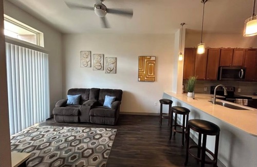 Central Business District Apartment | Chic & Cozy Downtown Getaway in Houston