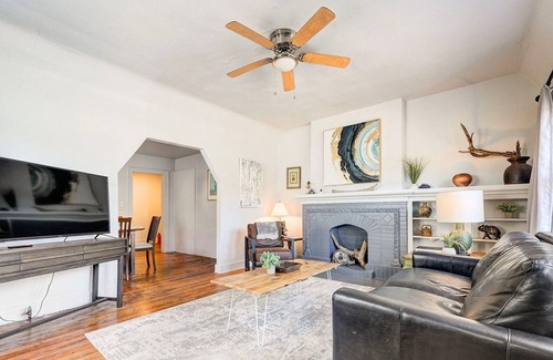 Central Oklahoma City Apartment | Chic Duplex Haven I Steps from Paseo Arts District