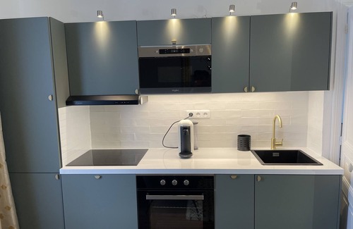 Choisy-le-Roi Apartment | Chic fully-equipped apartment near Orly and Seine - 15mins from Paris