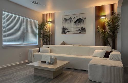 Atlanta Apartment | Chic Main Suite Private - EV Charging & Parking