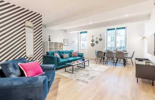 Bercy Apartment | CHIC MARAIS-BASTILLE ESCAPE- SPACIOUS THREE - BEDROOM PARIS APARTMENT – 100SQM