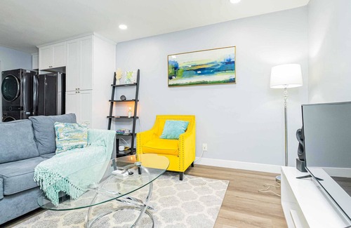 Altadena Apartment | Chic Modern Hideaway w/Patio Near LA Best Sights6